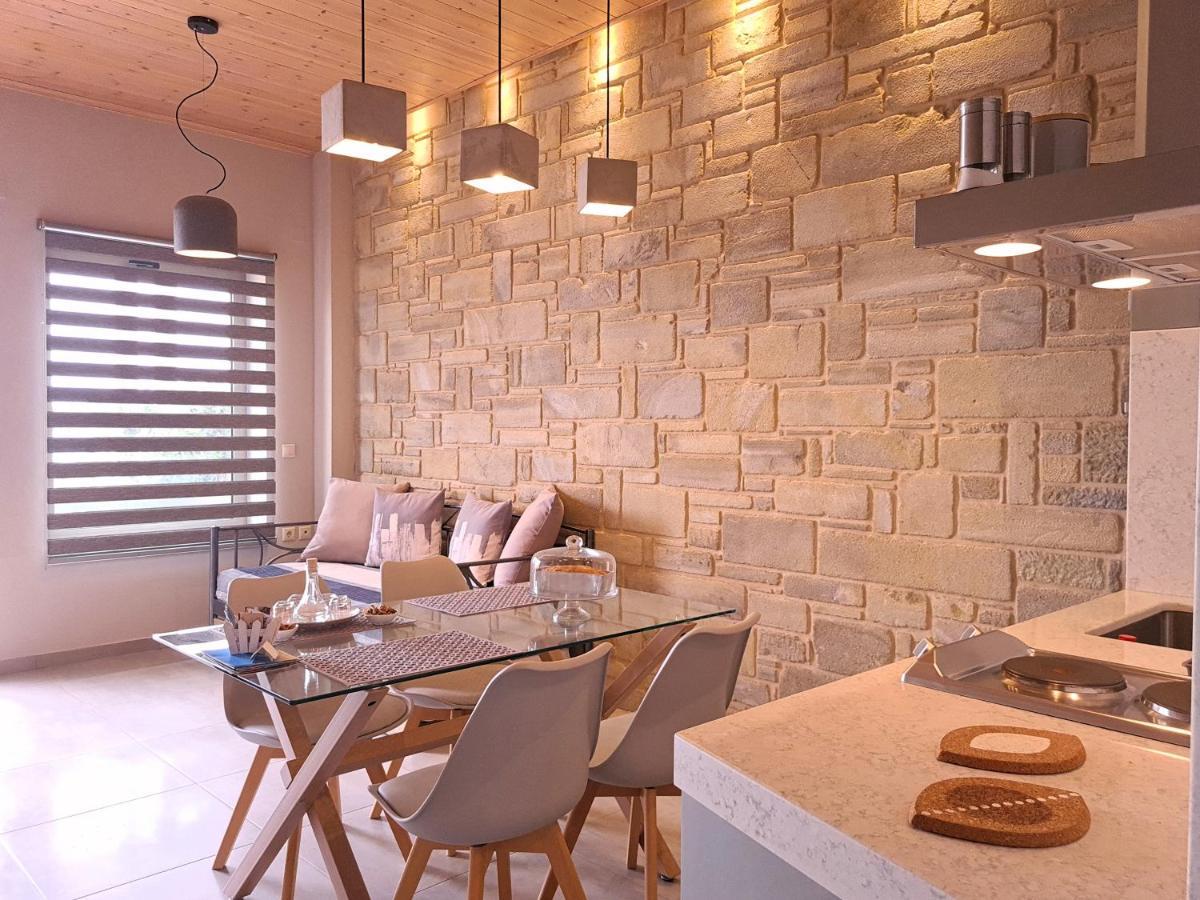 팔라사르나 On The Water Lodging 2 아파트 외부 사진